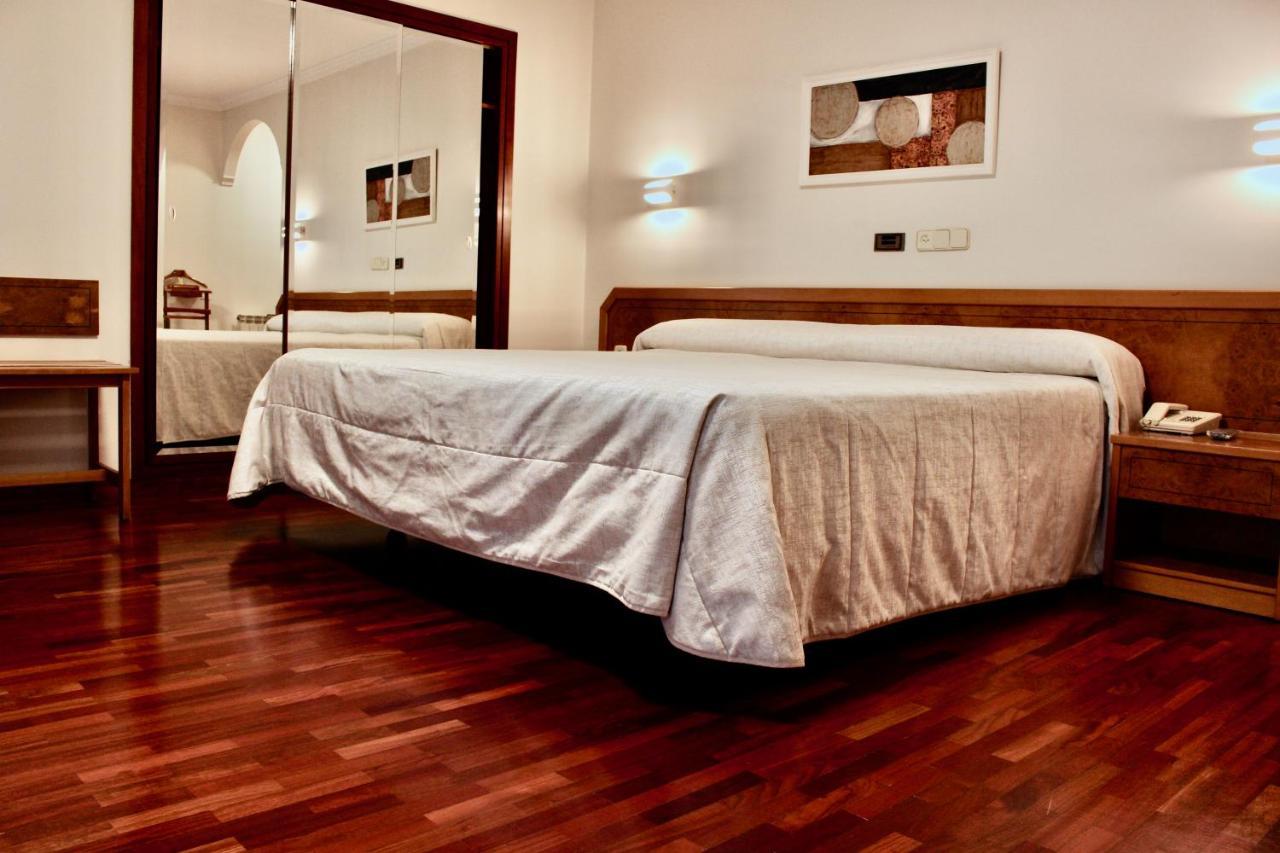Hotel As Camelias Vilarrodis Exterior foto